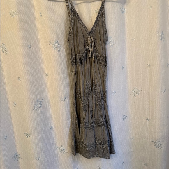 Sakkas Dresses & Skirts - Sakkas Olive Green Embroidered Midi Dress